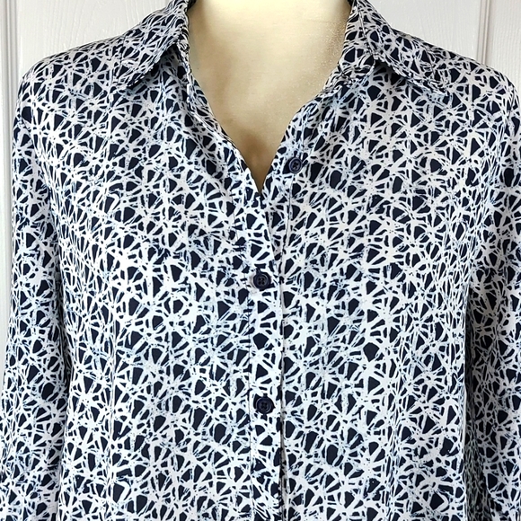 Michael Kors Tie Front Shirt - Picture 2 of 13